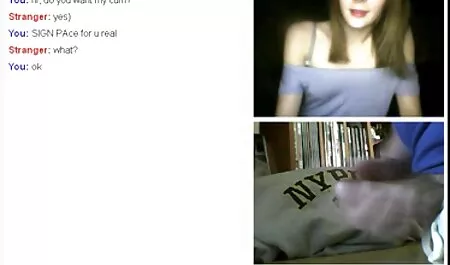 O filmexxx p fată frumoasă căreia îi place să vorbească înainte de sex și care este plină de culoare.