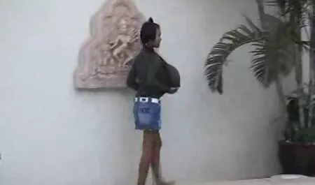 Blonda știe cum să-și găsească soțul de la filmexxxxxx serviciu.