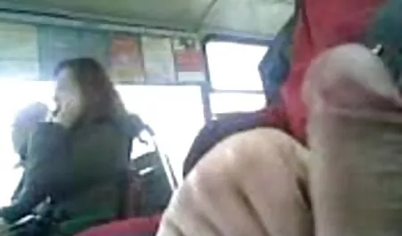 Două fete filmexxx cu mosi fierbinti ataca un iubitor de pula