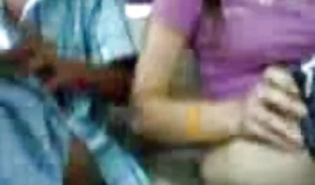 Futut între sâni și se termină cu filmexxx rominesti o fântână de spermă .