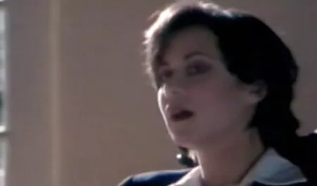 Frumusețea filmexxx cu ejaculari este o surpriză plăcută pentru soțul ei.