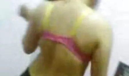 Două filmexxx gay crengi de fiecare alte pipi în baie