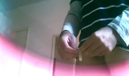 Fotografii de tăiere Video filmexxx cu ejaculari pe fețele tinerilor