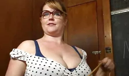 Fata Sexy a mulțumit omului cu corpul filmexxx cu eleve ei