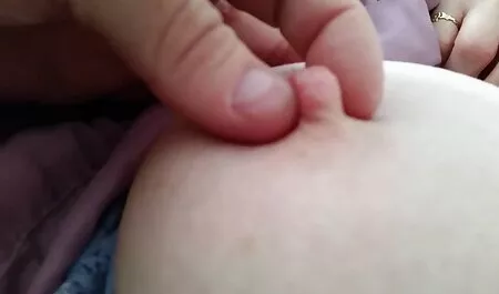 Fetele subțiri fac penisul gros pe filmexxx noi care îl iubește