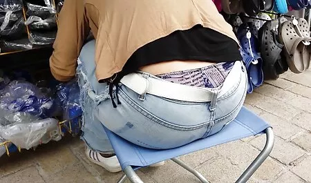 Broșă filmexcxx