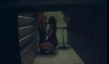 Porno agent joacă vechi Blonda cu Tate superbe pe filmexxx gay pula