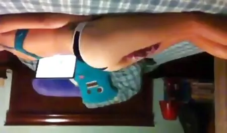 Rus Curvă transformă sexul filmexxx cu blonde într-o mașină nouă