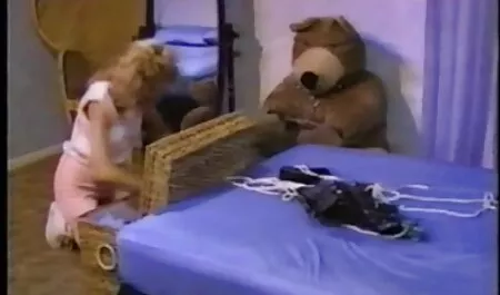 Companie filmexxx cu lezbiene prietenoasă